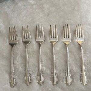 1847 Roger’s Bros Remembrance Silver Plate Vintage Dessert Forks